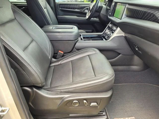 Used 2023 Beige GMC Denali image 24
