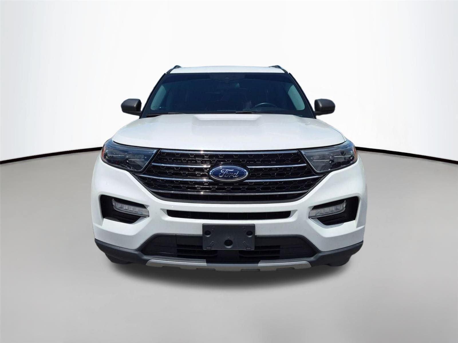 Certified Used 2021 Star White Ford XLT image 2