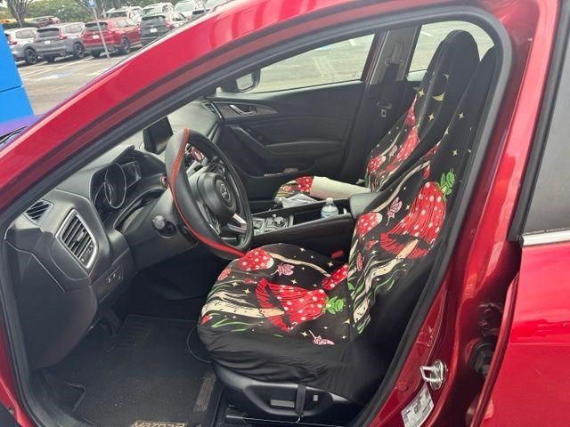 Used 2018 Soul Red Metallic Mazda Grand Touring image 16
