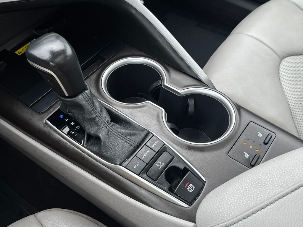 Used 2022 Black Toyota XLE image 25