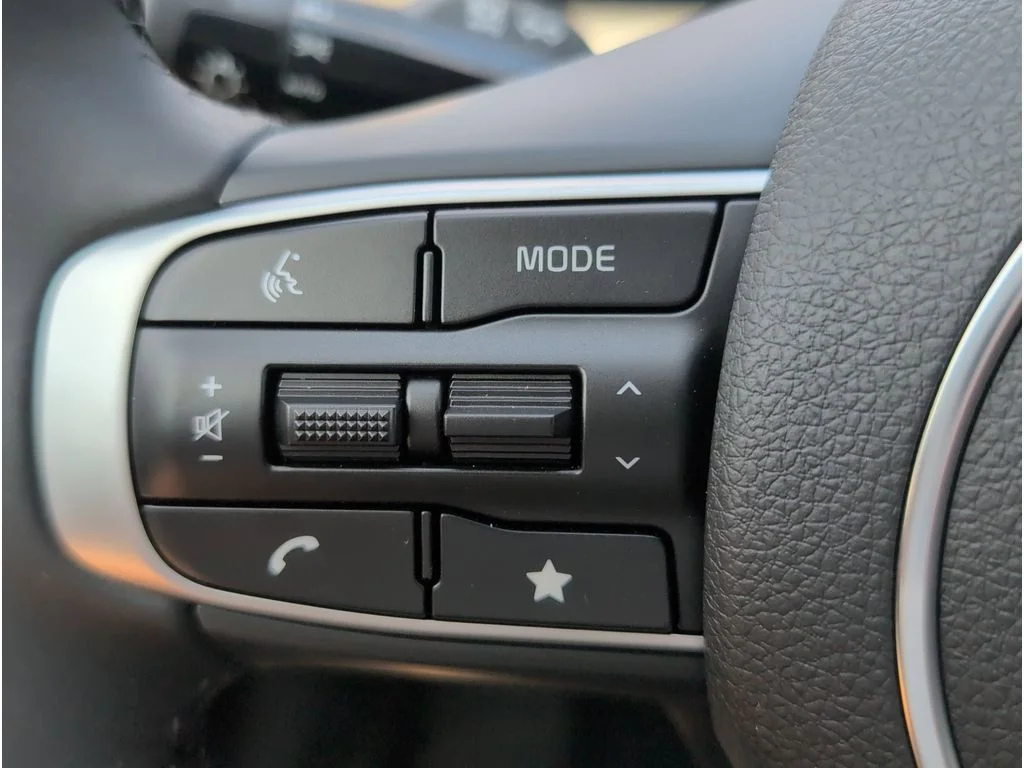 2025 Kia K5 EX - Photo 23