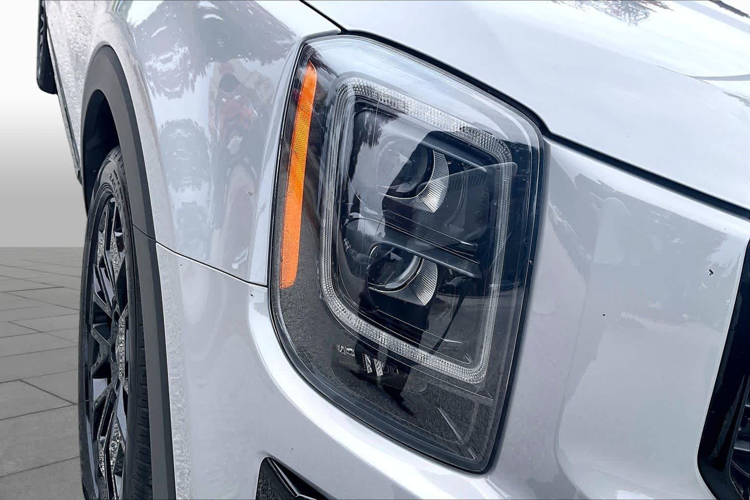 Used 2022 Wolf Gray Kia SX image 28