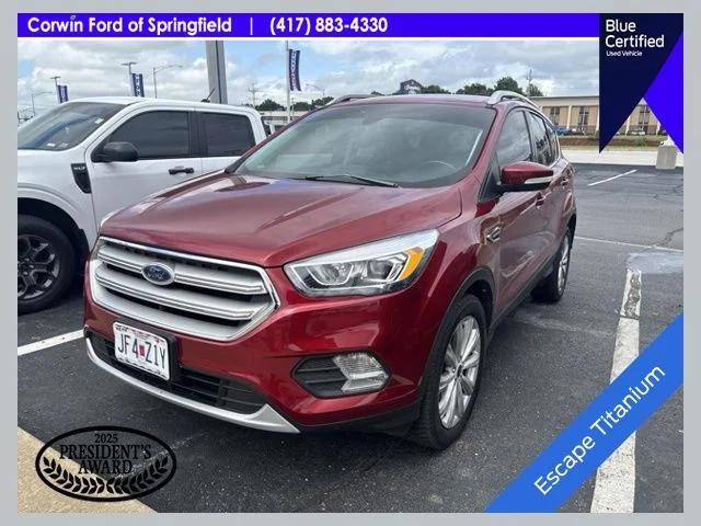 2017 Ford Escape Titanium's photo