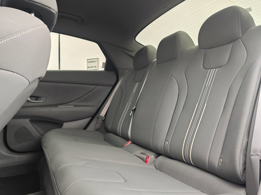 Used 2023 Blue Hyundai SEL image 14