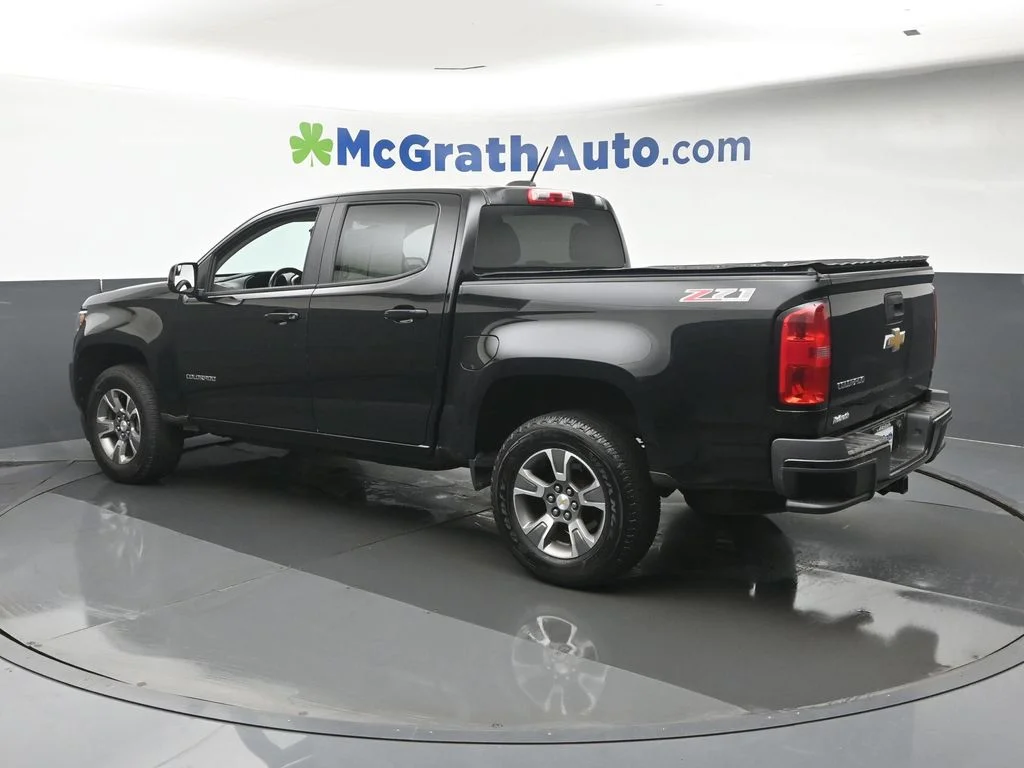 Used 2015 Black Chevrolet Z71 image 24