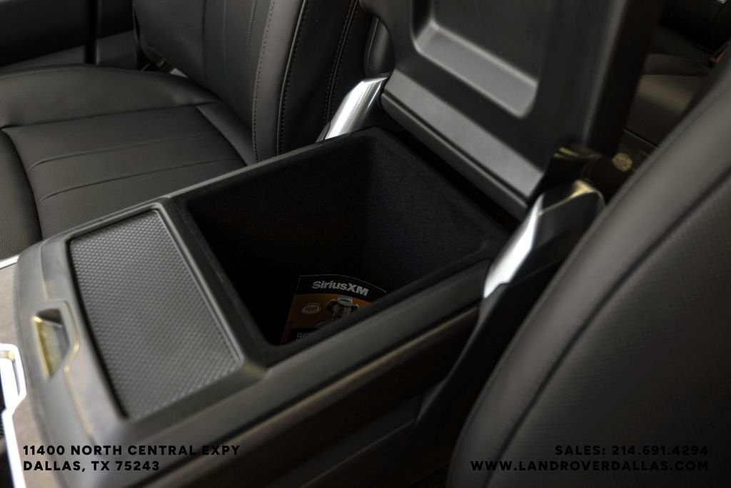 New 2026 Fuji White Land Rover SE image 25