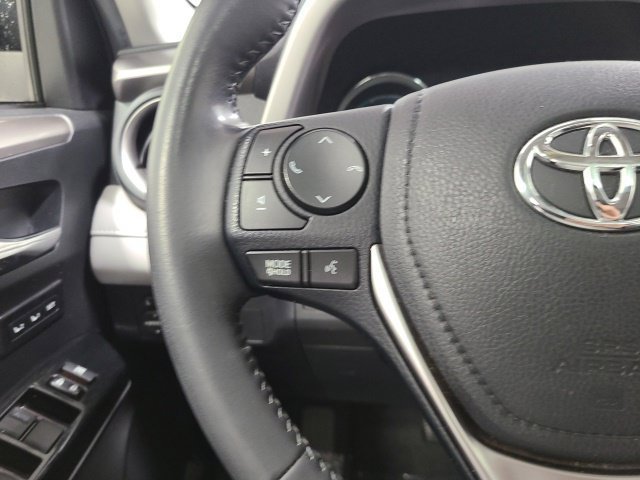 Certified Used 2018 Aqua Toyota Hybrid Limited image 25