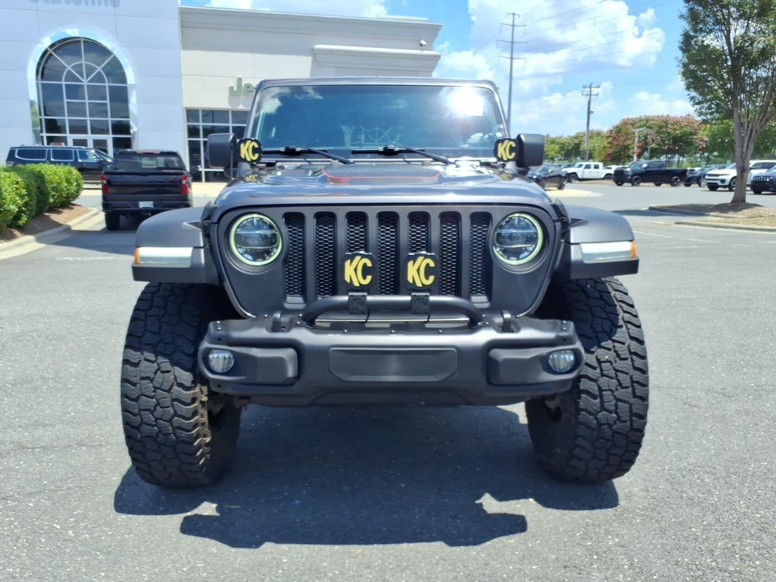Used 2018 Granite Crystal Metallic Clearcoat Jeep Rubicon image 12