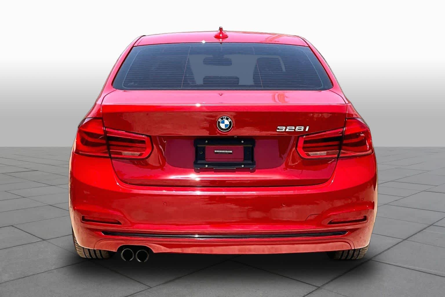 Used 2016 Melbourne Red Metallic BMW 328i image 5
