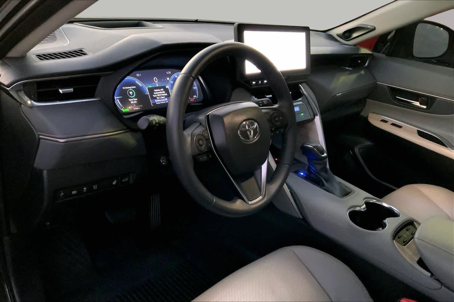 Used 2024 Titanium Glow Toyota LE image 15