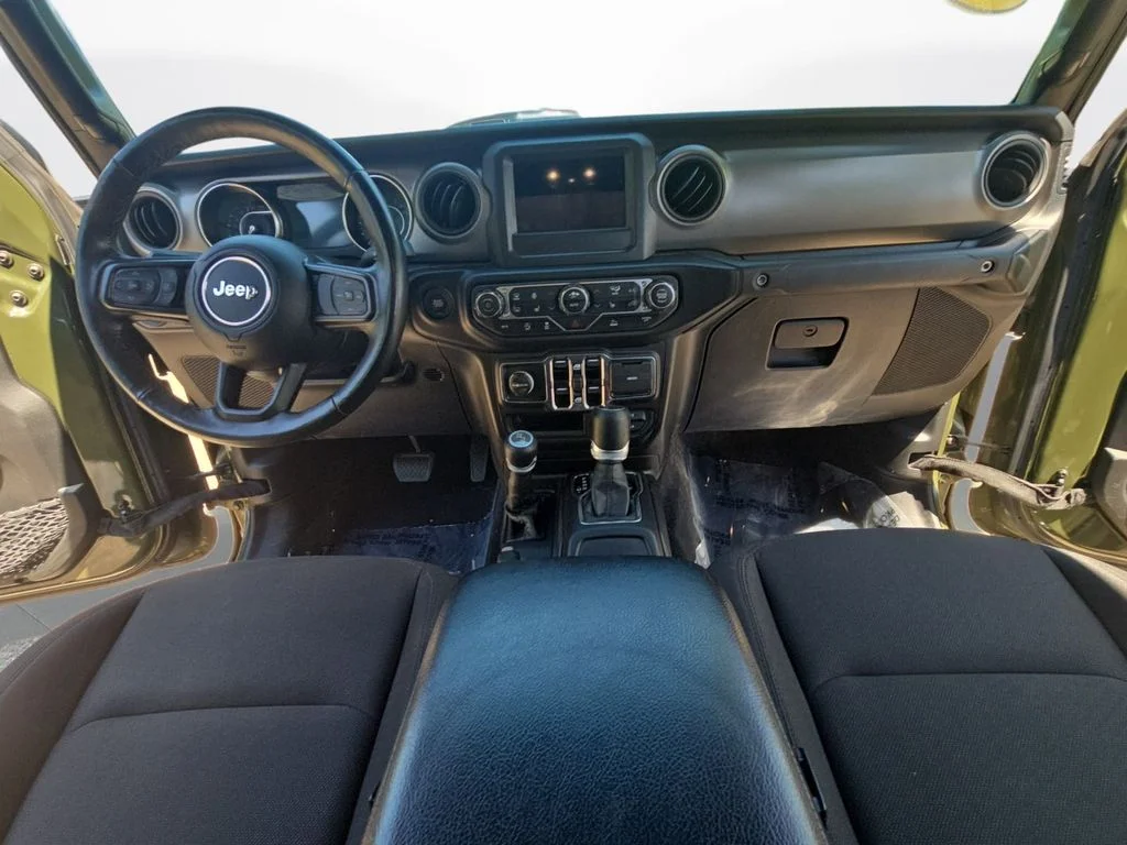 Used 2023 Green Jeep Willys image 9