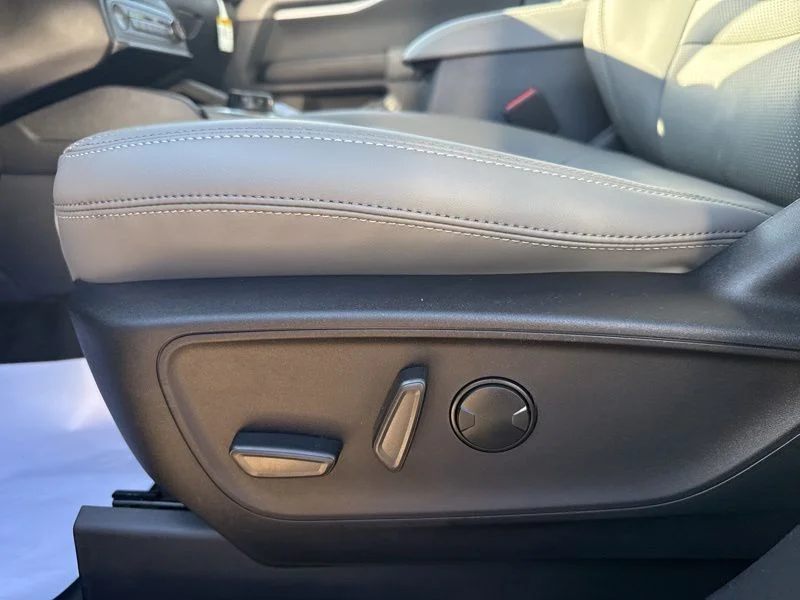 New 2025 Shadow Black Ford Badlands® image 22