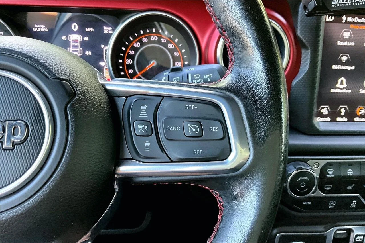 Used 2023 Gray Jeep Rubicon image 29
