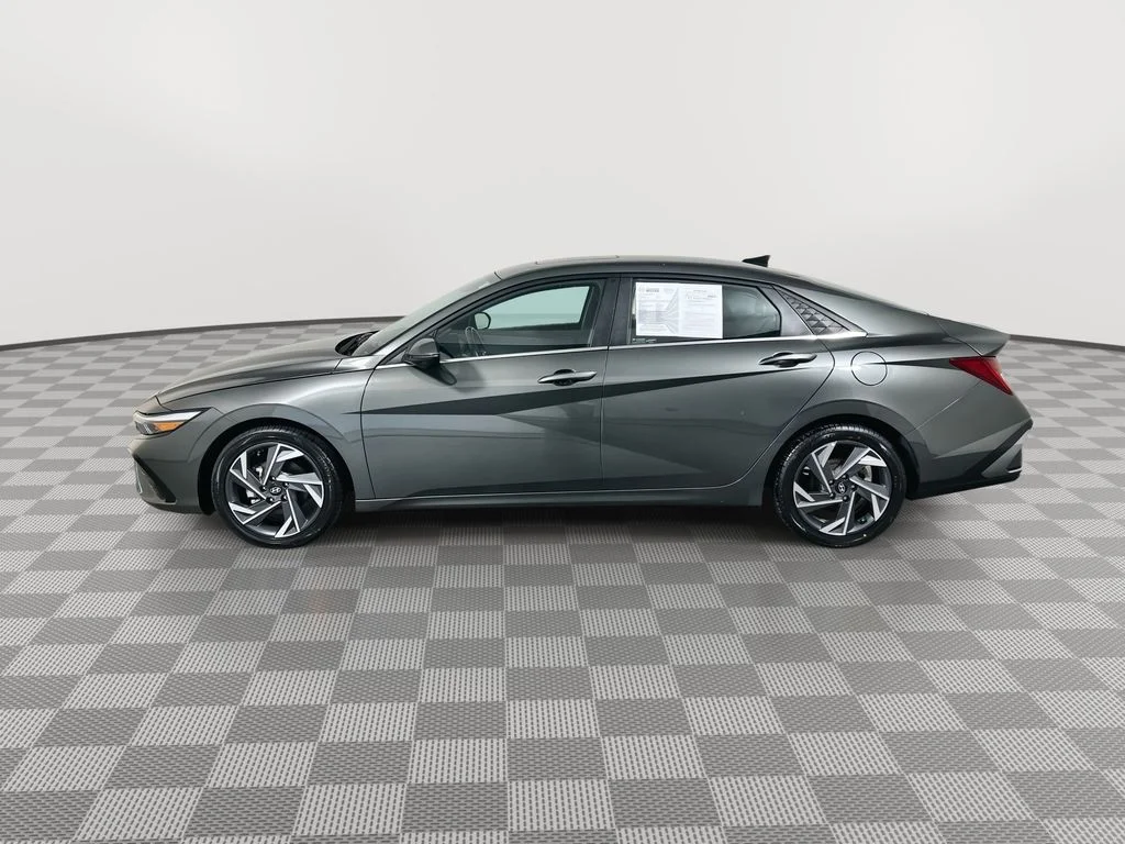 Used 2024 Gray Hyundai Limited image 5