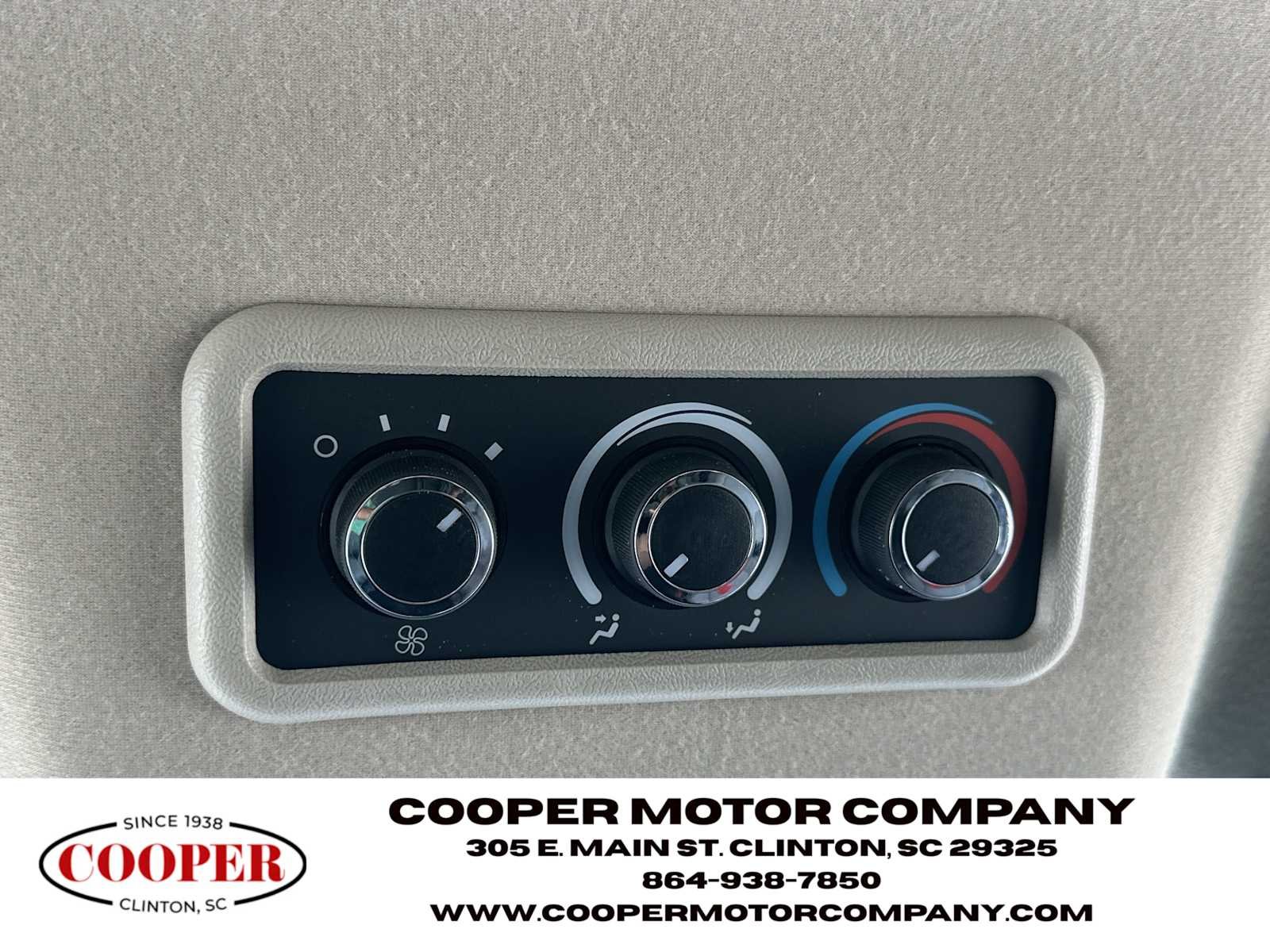 Used 2025 Summit White Chevrolet LS image 22