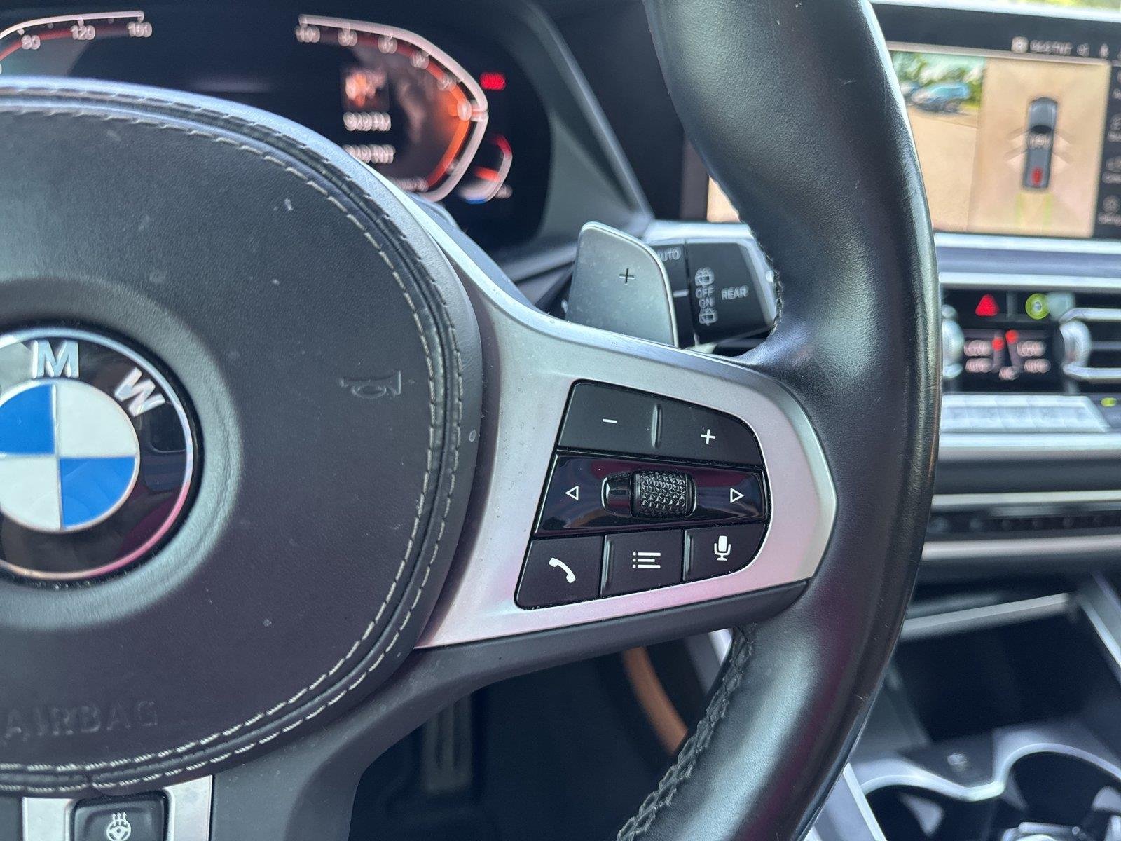 Used 2022 Arctic Grey Metallic BMW xDrive40i image 17