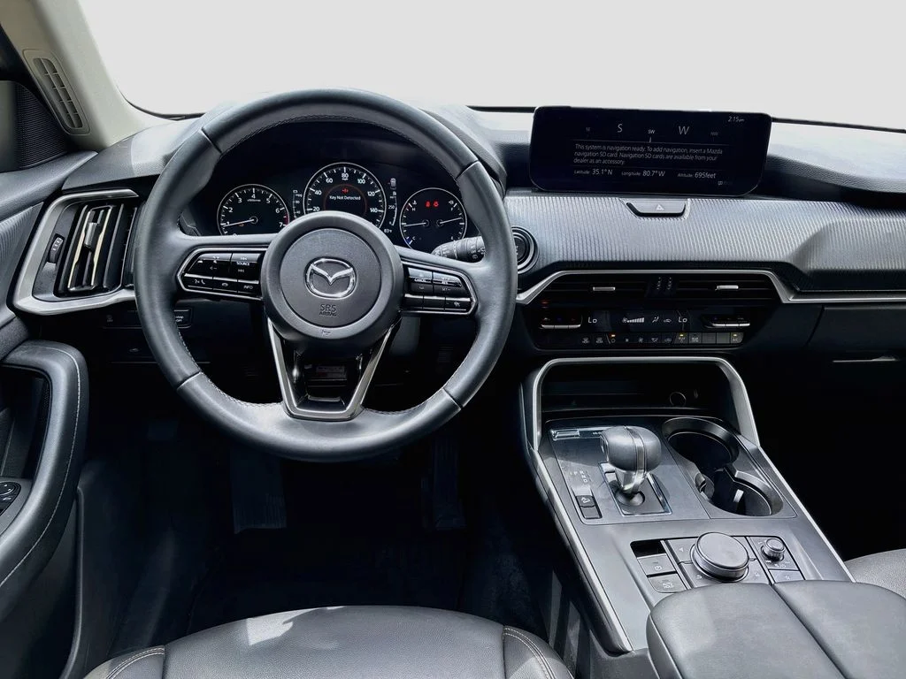 Certified Used 2025 White Mazda 3.3 Turbo Select image 21