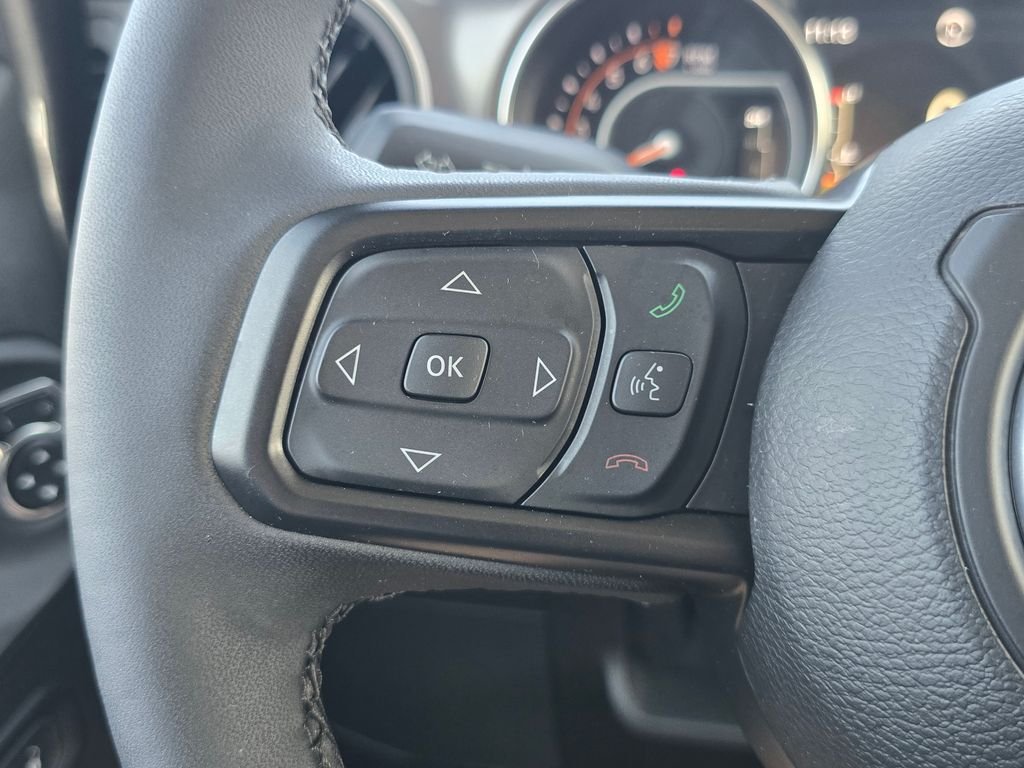 Used 2023 Gray Jeep Sport S image 30
