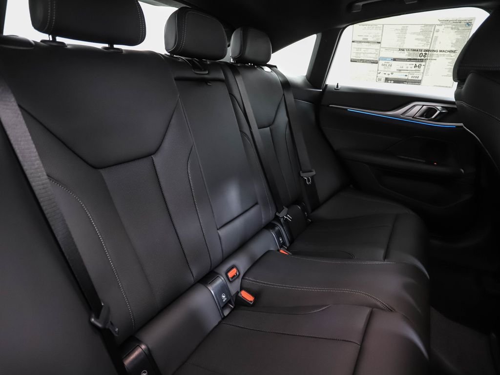 2025 BMW i4 40 - Photo 26