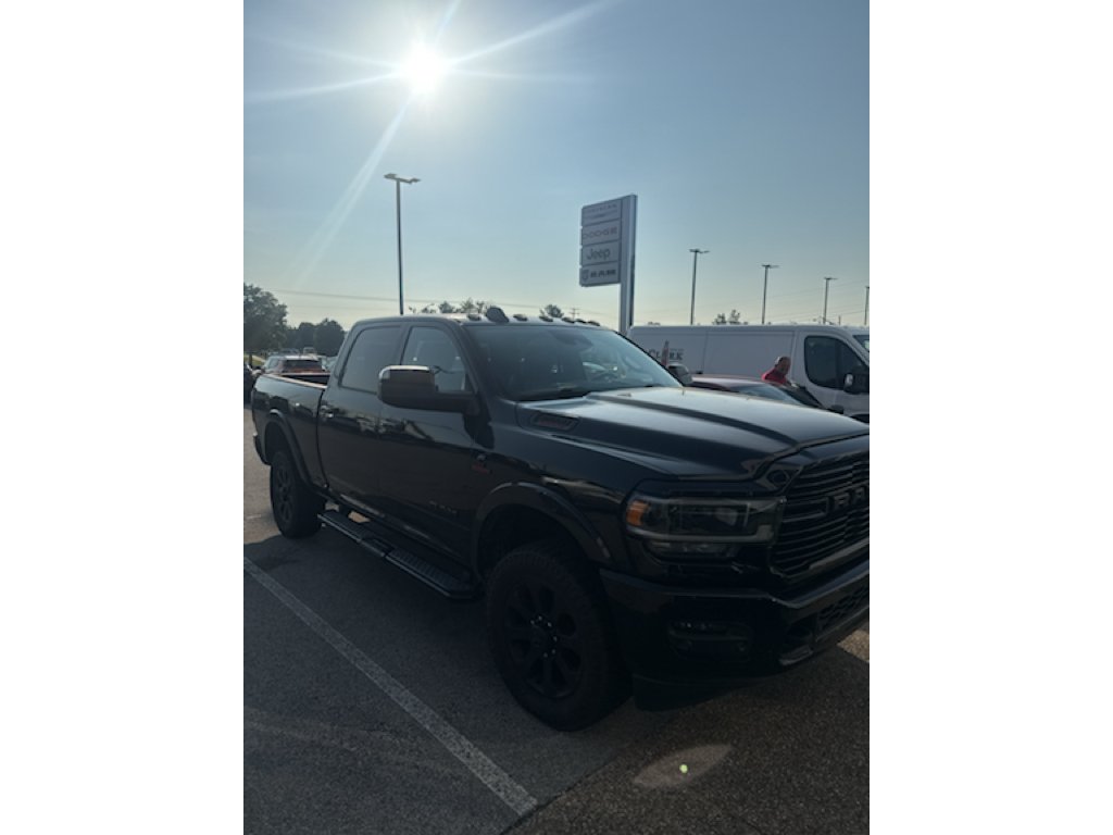 Used 2019 Diamond Black Crystal Pearlcoat Ram Laramie image 10