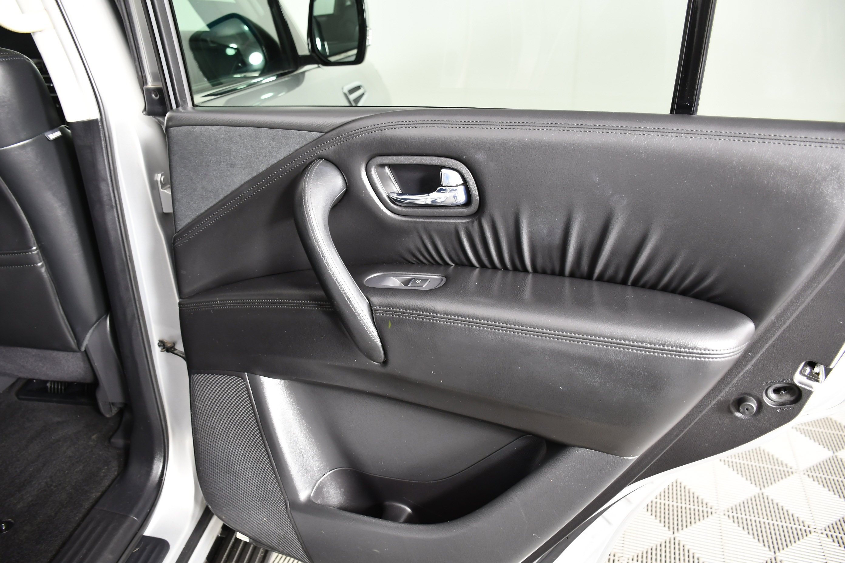 Used 2024 Brilliant Silver Metallic Nissan SV image 45