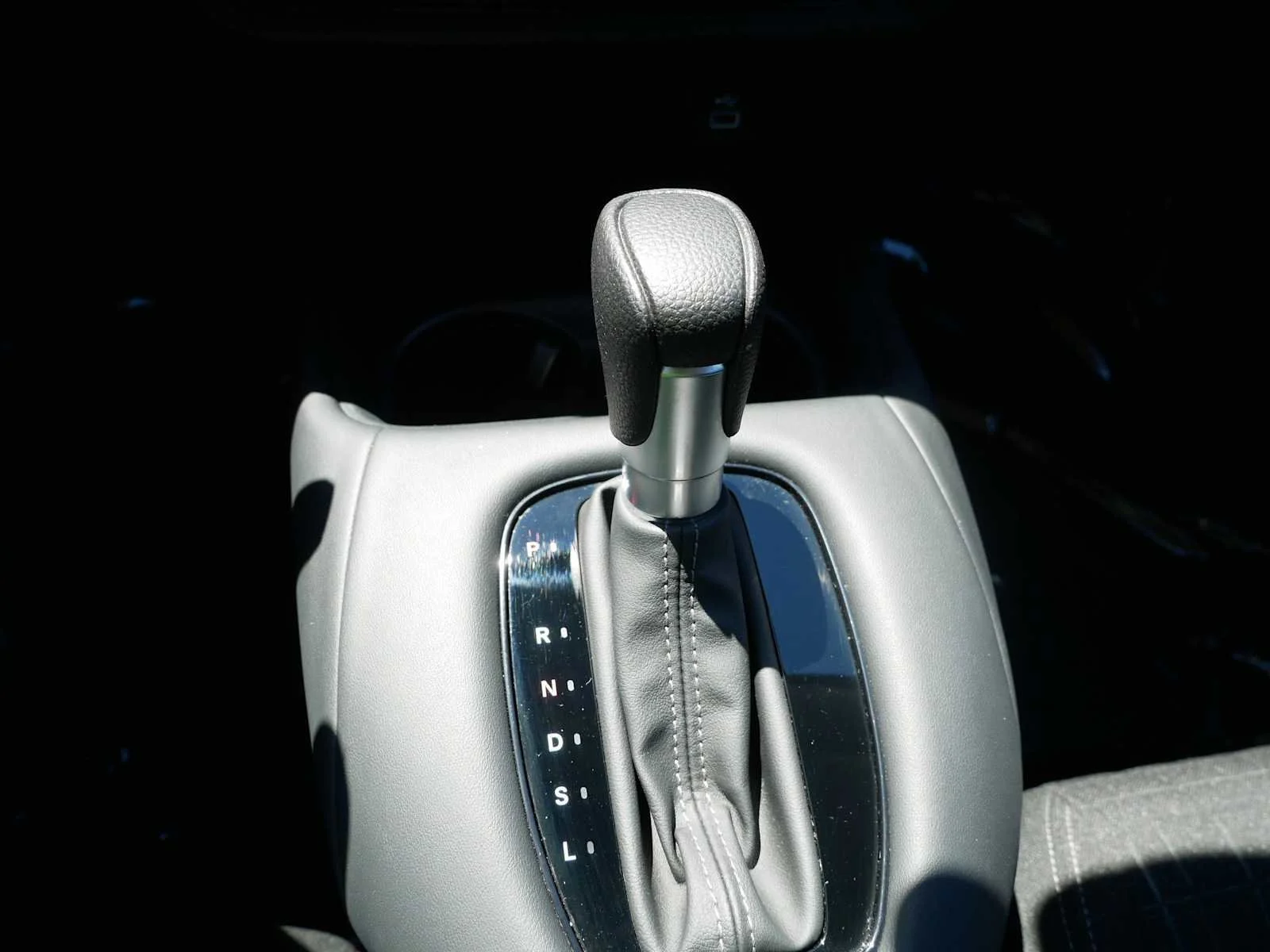 Certified Used 2024 Modern Steel Metallic Honda LX image 60