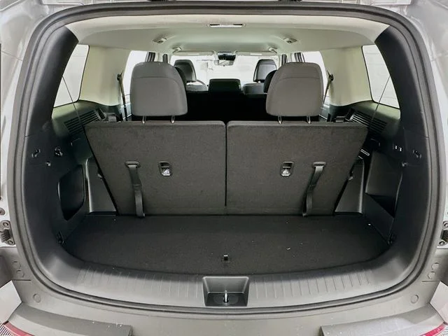 New 2026 Hyundai SANTA FE HYBRID SE
