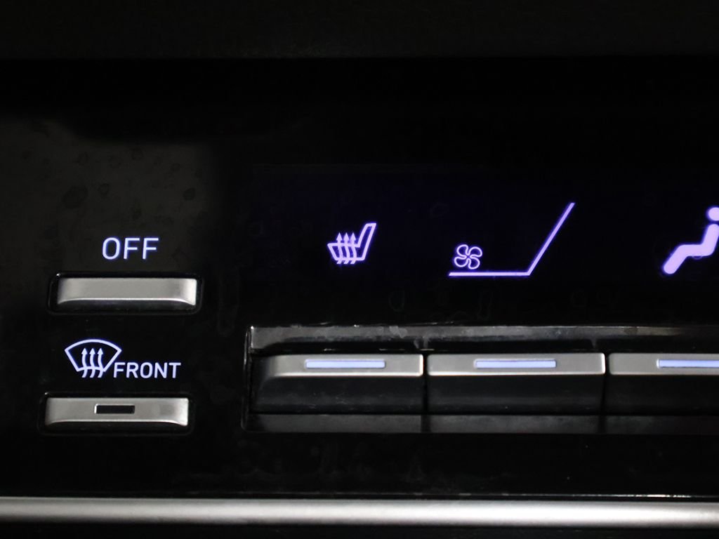 Used 2023 Blue Hyundai SEL image 40