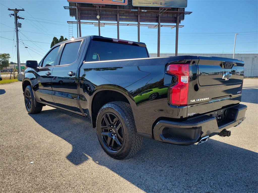 2022 Chevrolet Silverado 1500 RST photo 3