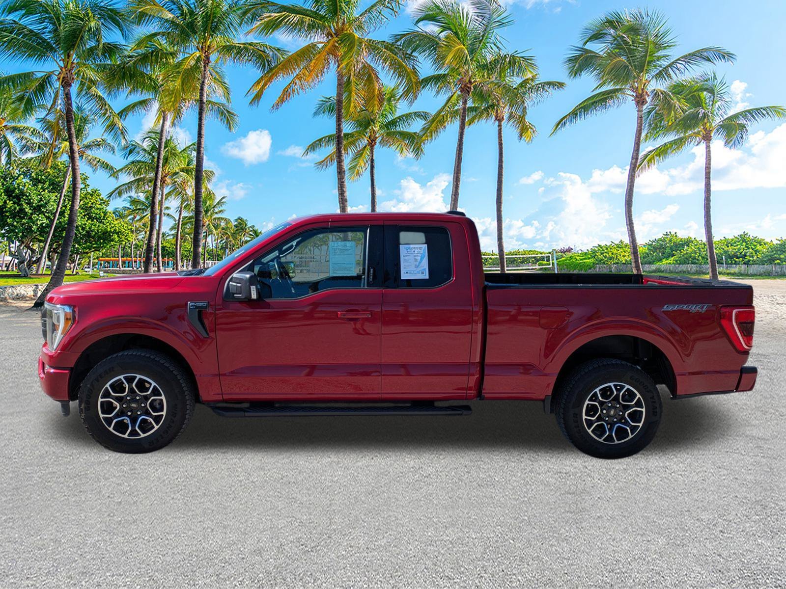 Used 2022 Race Red Ford XLT image 8