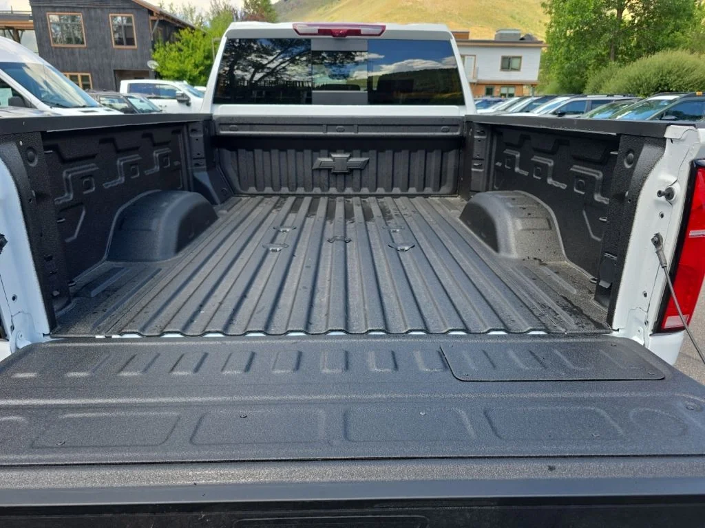 2026 Chevrolet Silverado 3500 HD LTZ - Photo 9