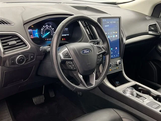 Used 2024 Silver Ford SEL image 7