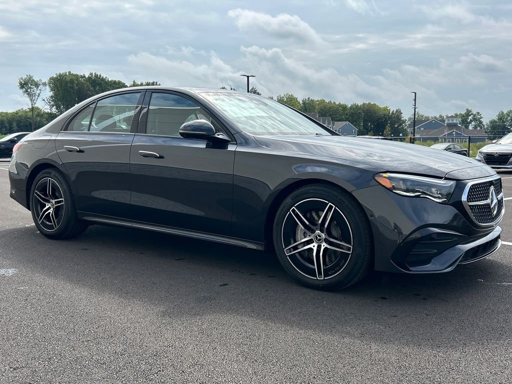 New 2027 Graphite Grey Metallic Mercedes-Benz E 450 image 2