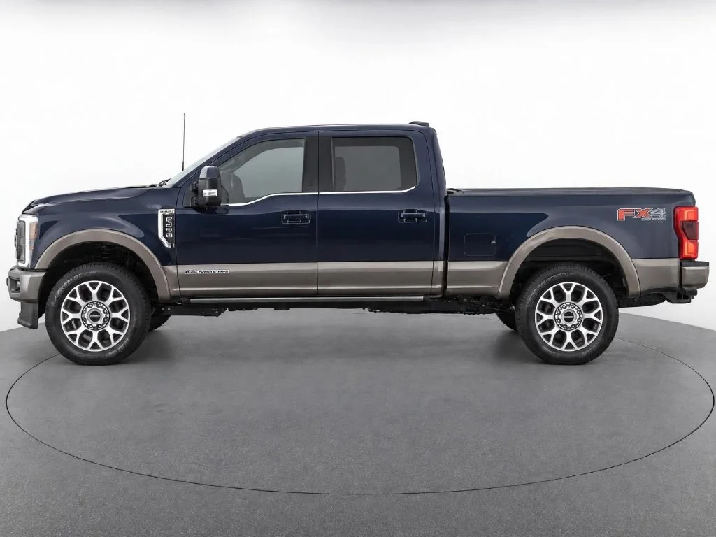 Used 2022  Ford King Ranch image 7