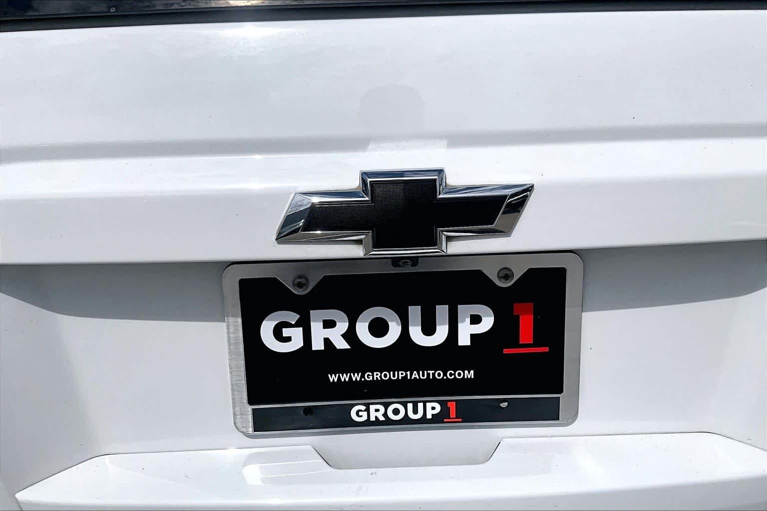 Used 2018 Summit White Chevrolet Premier image 31