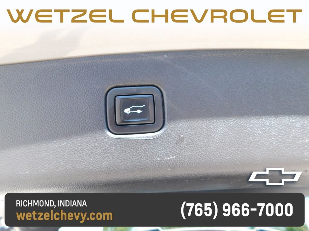Used 2021 Gray Chevrolet LT image 22