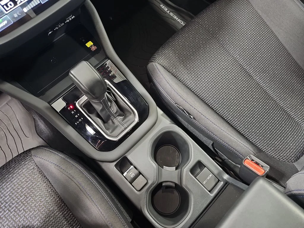 Used 2025 White Subaru Premium image 27