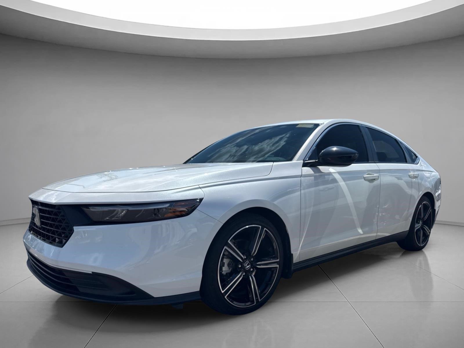 Used 2025 Platinum White Pearl Honda Sport image 2