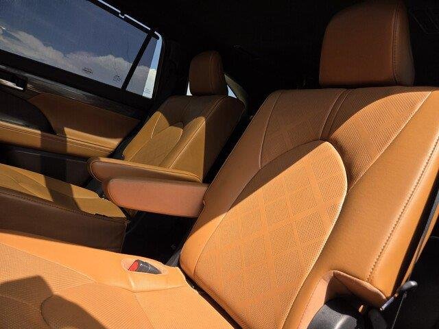 Used 2022 Opulent Amber Toyota Platinum image 25