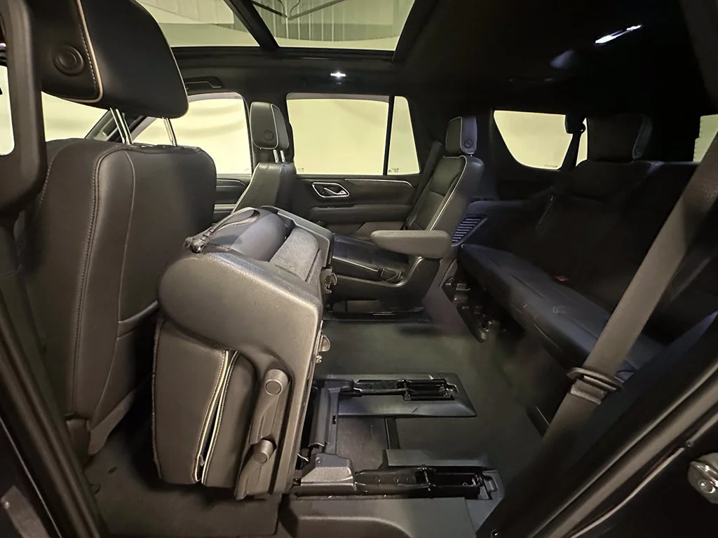 Used 2023 TITANIUM RUSH METALLIC GMC SLT image 23