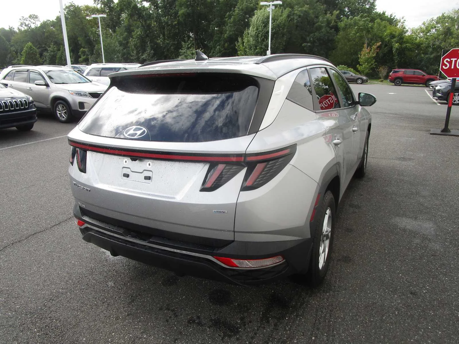 Used 2022 Shimmering Silver Hyundai SEL image 4