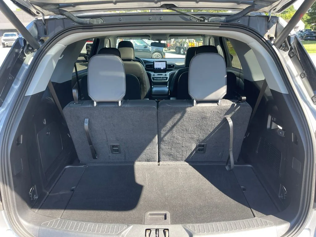 Used 2021 Silver Ford XLT image 21