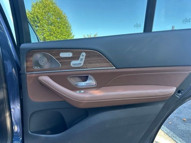 Used 2026 Twilight Blue Metallic Mercedes-Benz GLS 450 image 20