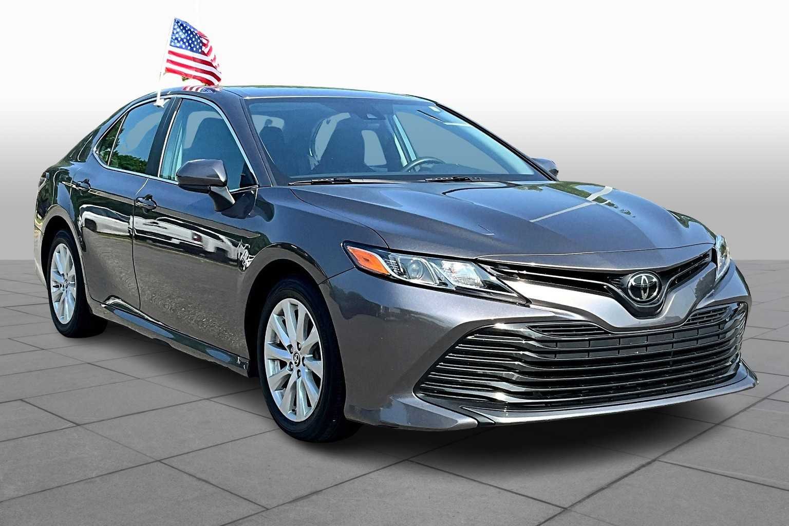 Used 2019 Predawn Gray Mica Toyota LE image 2