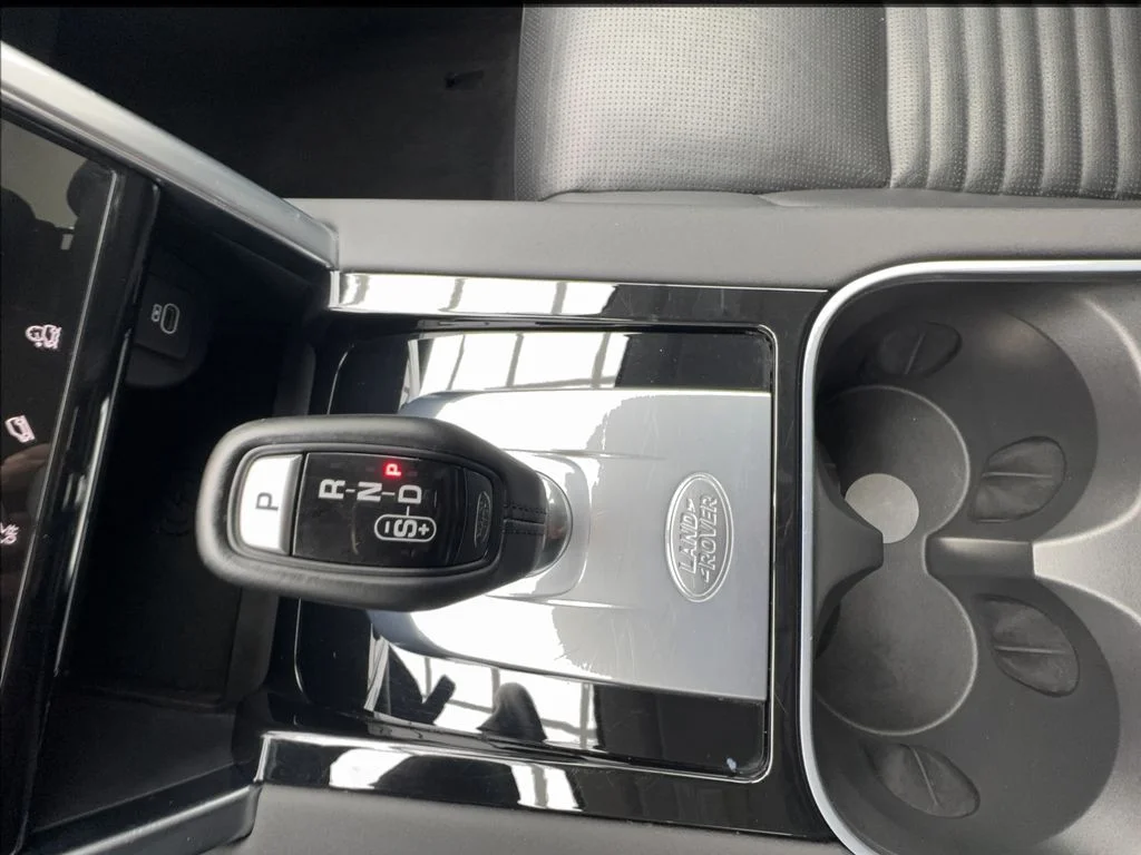 Used 2023 White Land Rover S image 43