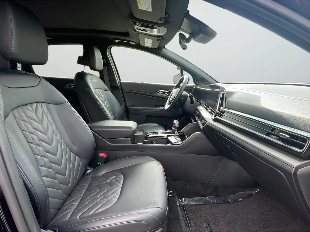 Used 2023 Black Kia X-Pro Prestige image 26