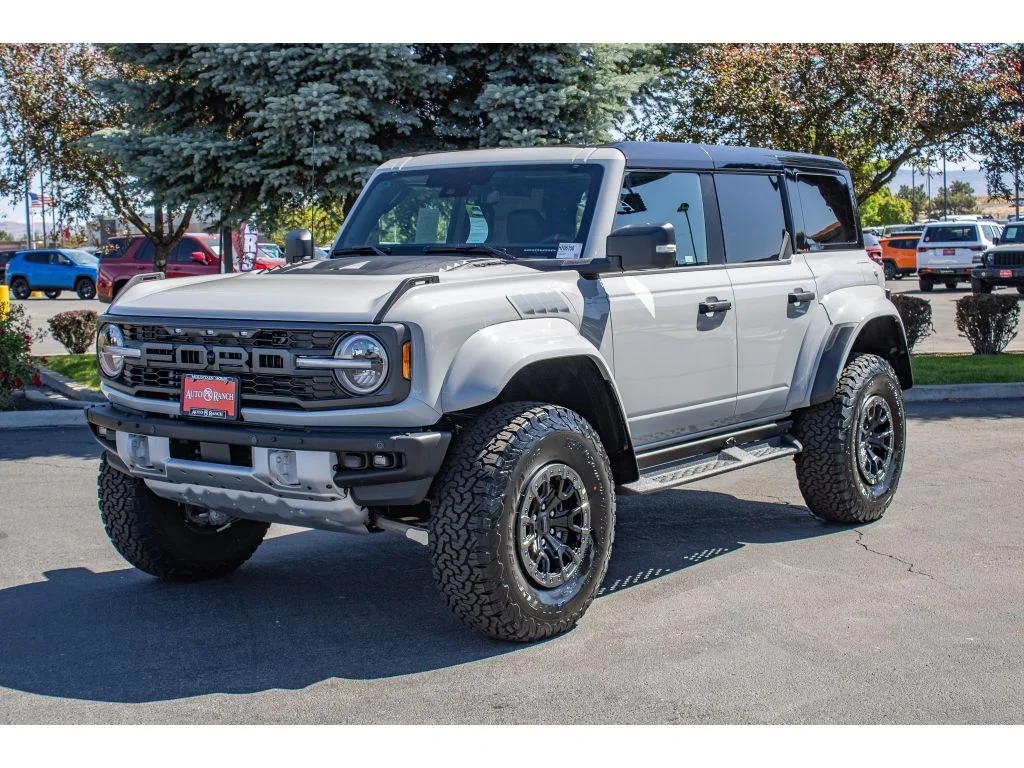 New 2026 AVALANCHE GRAY Ford Raptor image 4