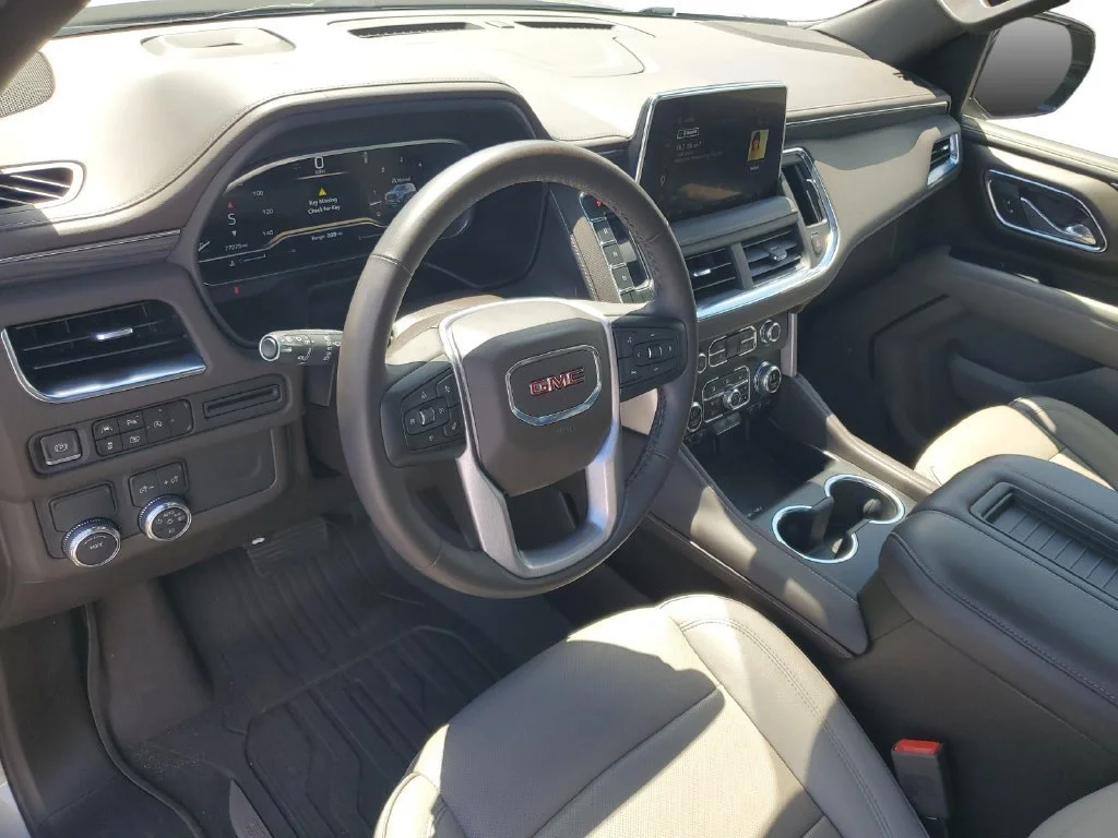 Used 2023 Sterling Metallic GMC SLT image 10