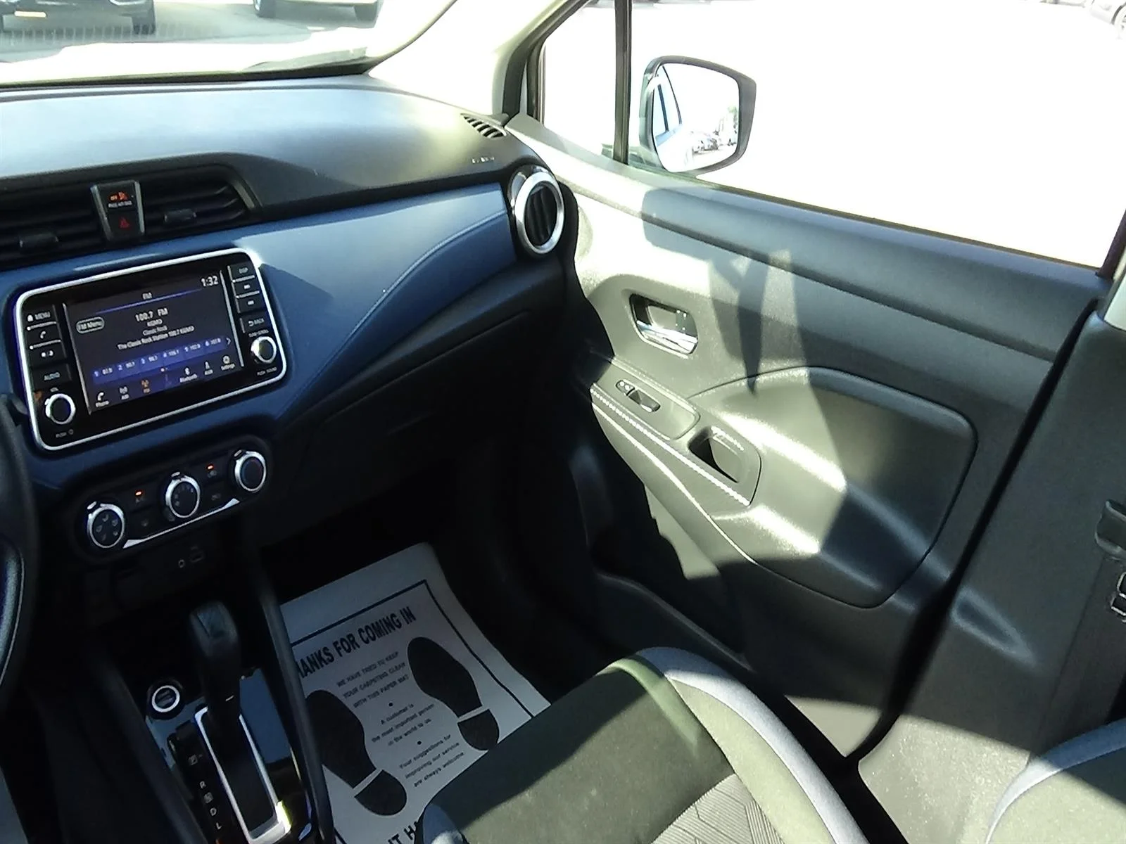 Certified Used 2025 Aspen White Tricoat (qac) Nissan SV image 12