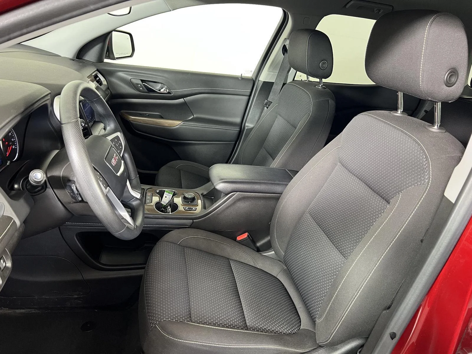 Used 2023 Volcanic Red Tintcoat GMC SLE image 6